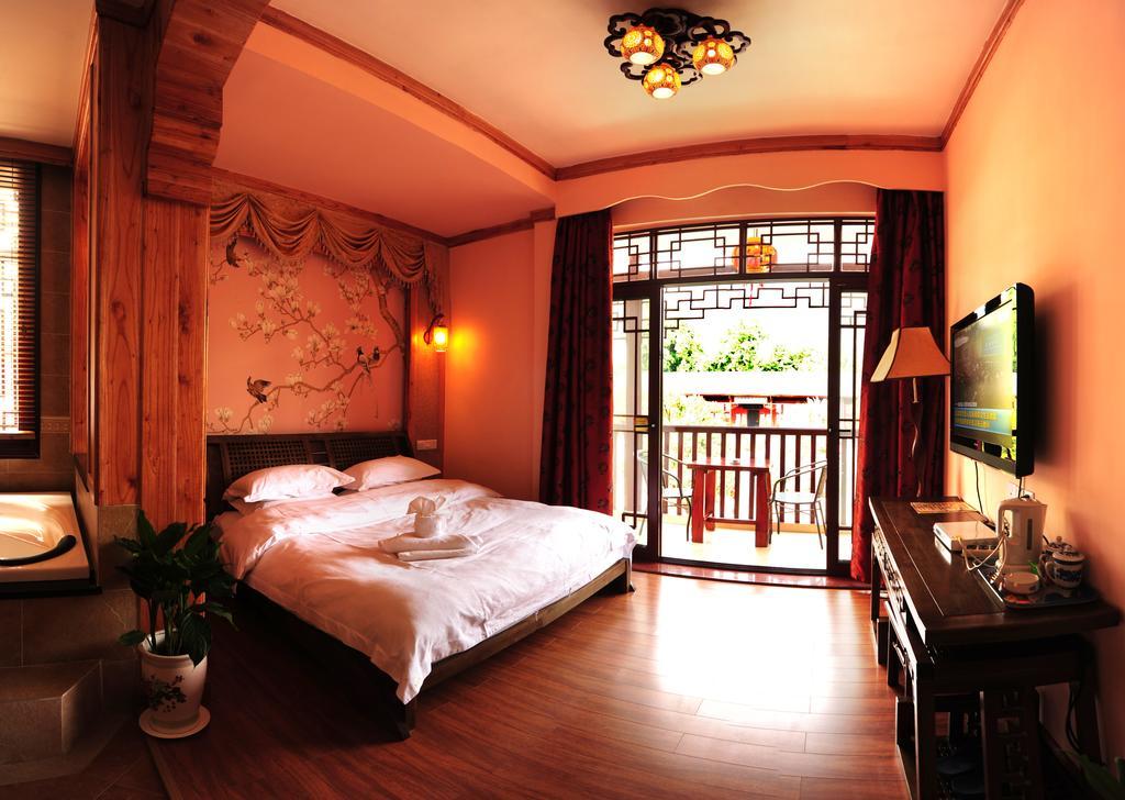 Yangshuo River View Hotel Стая снимка